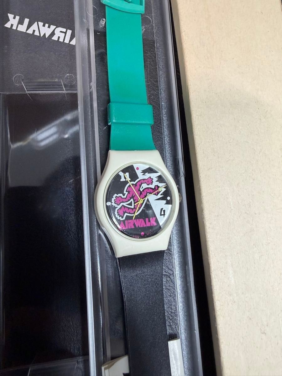 RARE AIRWALK Vintage Wristwatch Black Green Rubber Band