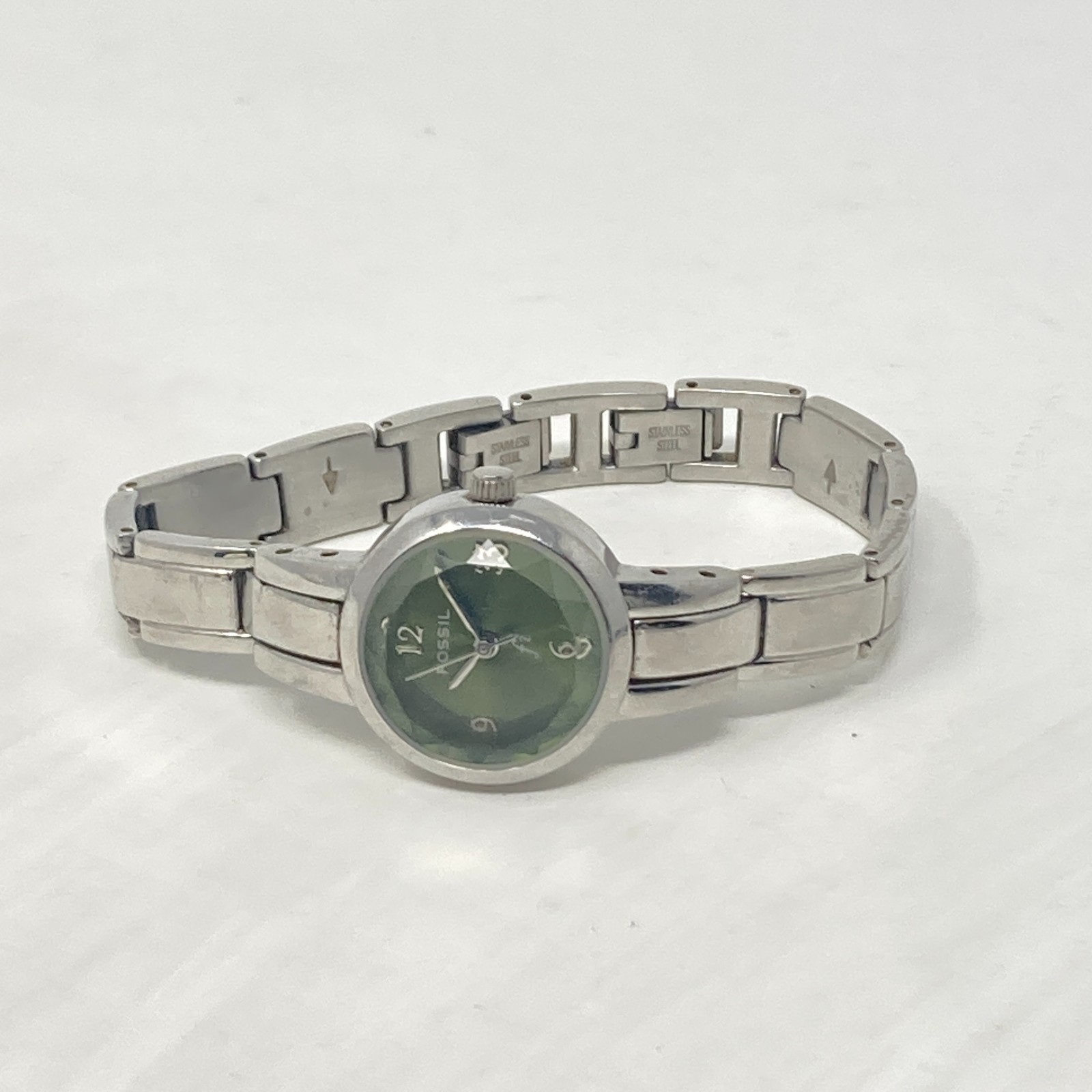 Fossil F2 Womens Watch 22mm Silver Tone Green Dial Faceted WR New Battery 6.25″