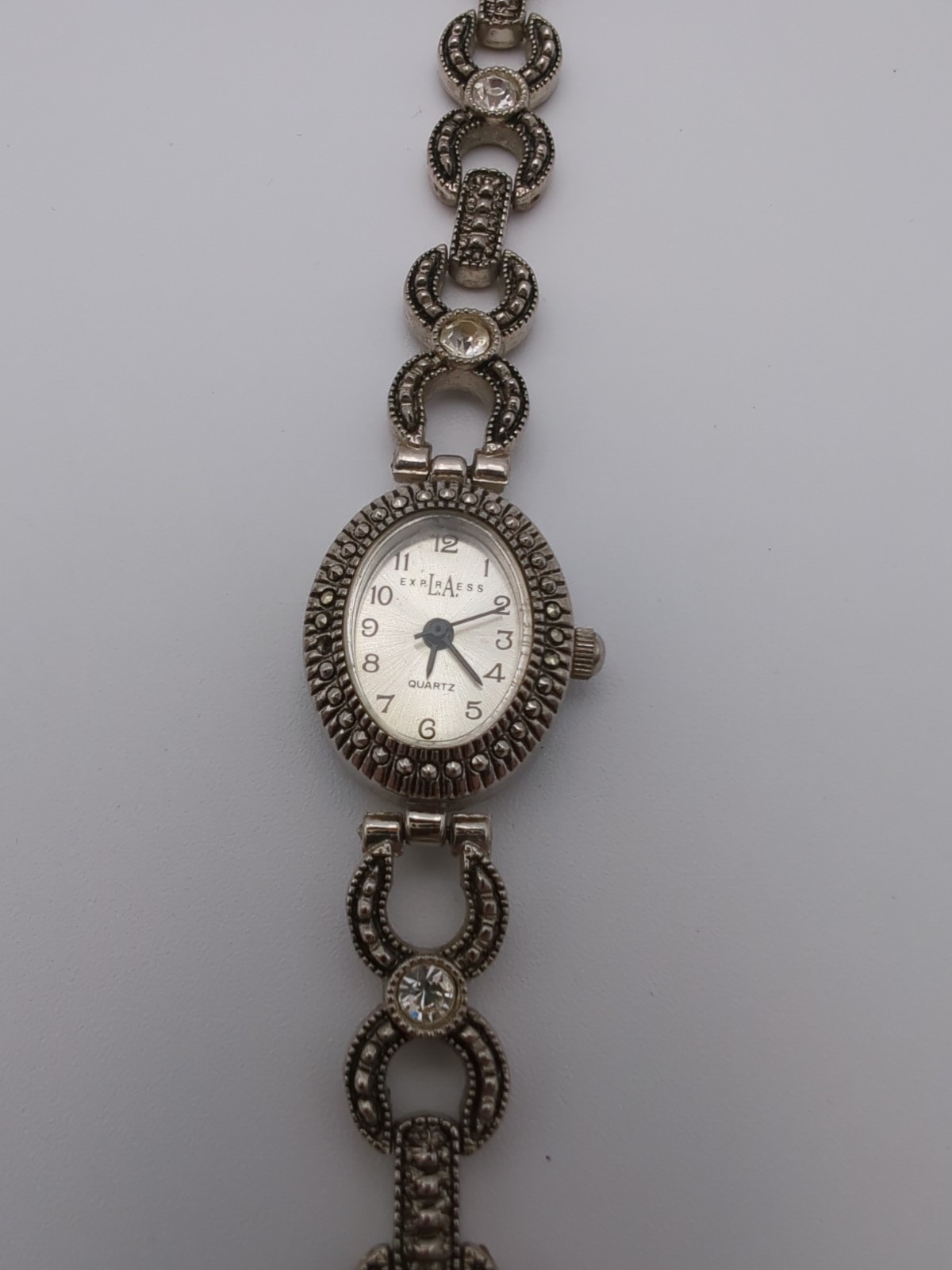 Ladies Quartz Watch Marcasite 23mm Oval Dial New Battery Works La Express