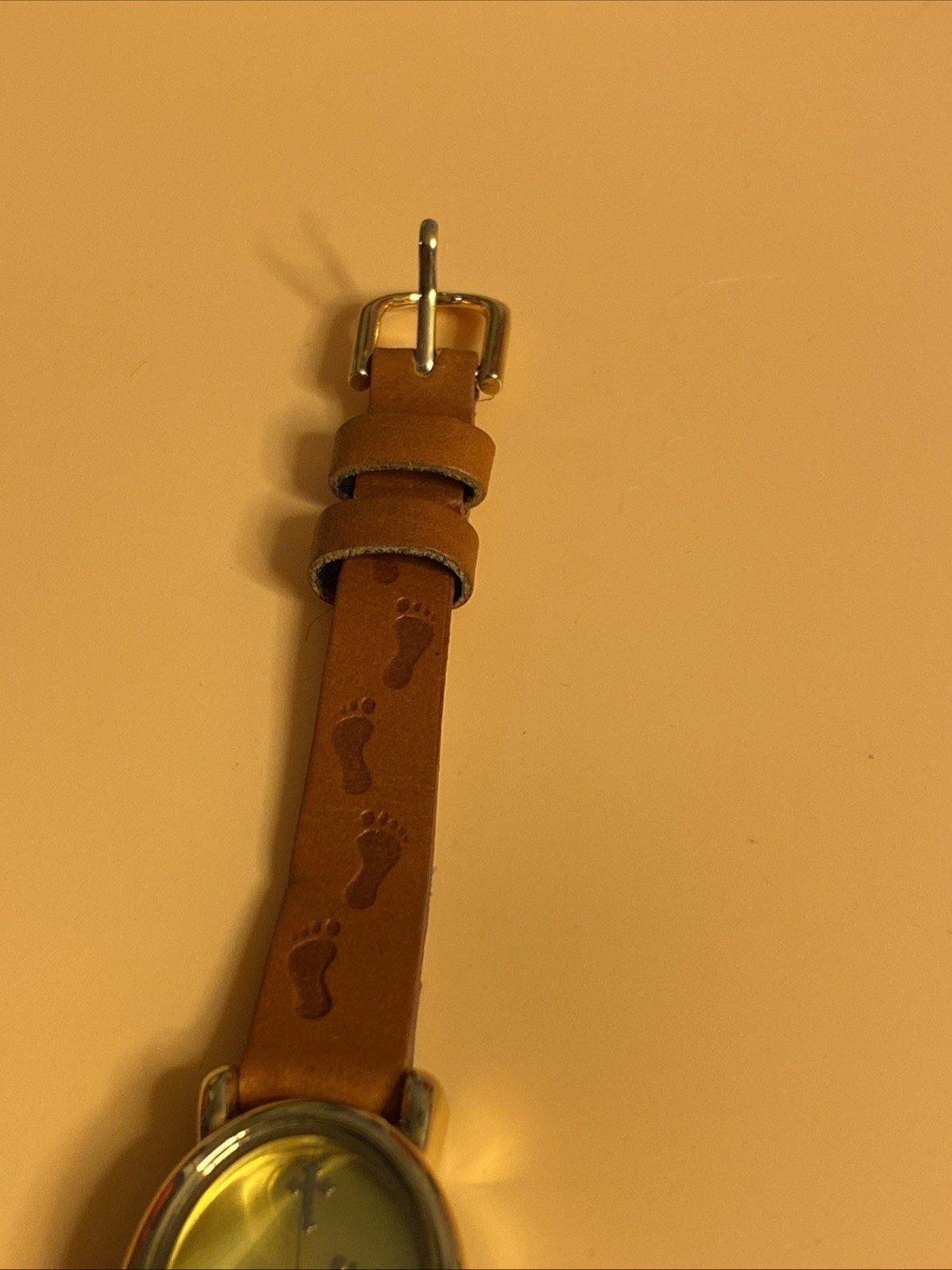 Womens “Footprints in the Sand” Watch. New Band & Battery F52367-1/P