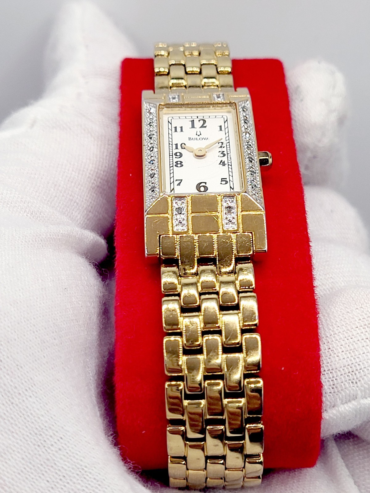 [N.MINT] 16mm Bulova Tank Diamond White Dial Gold Tone Women Watch