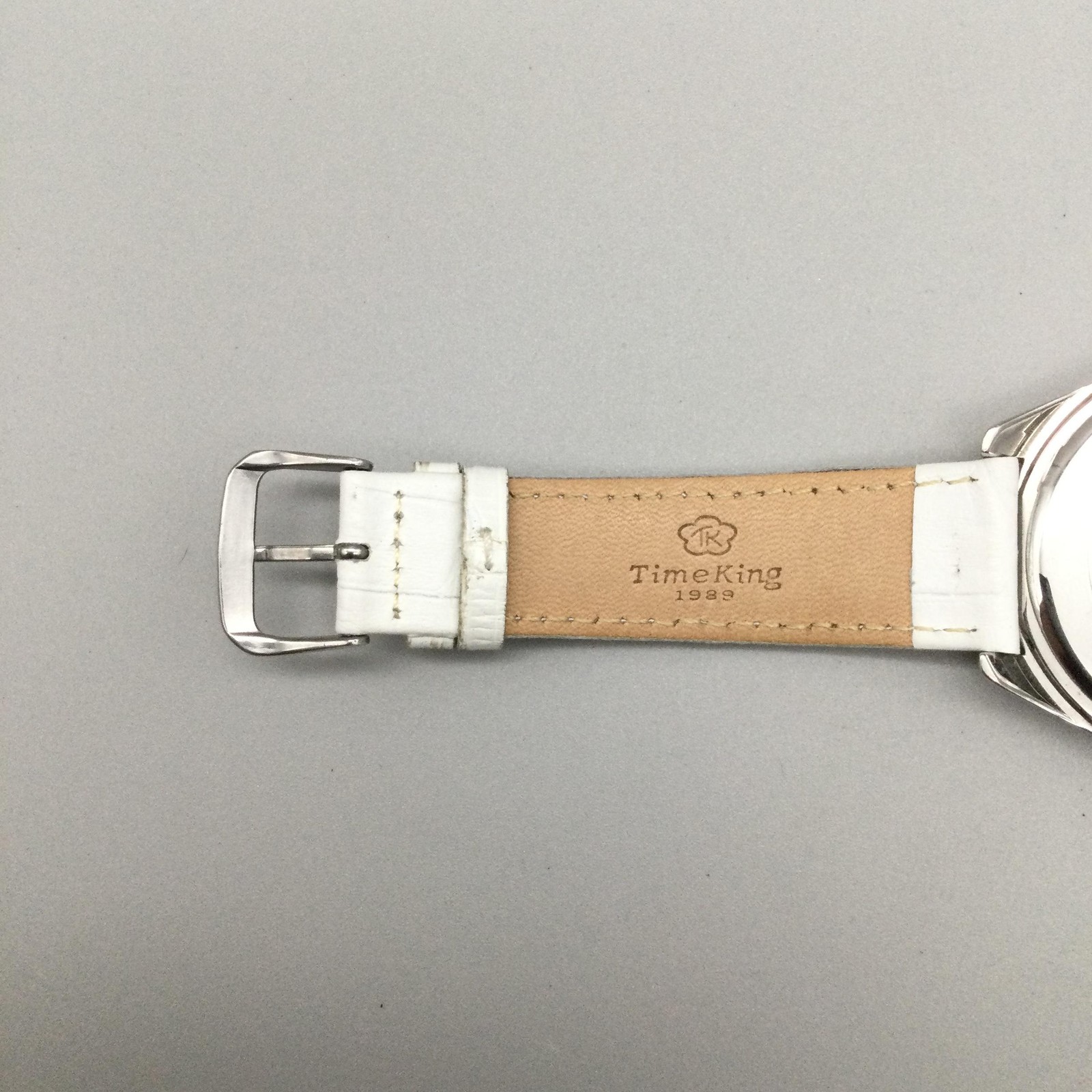 Guess Womens Watch 44mm White Dial Multicolor Crystal Bezel Leather New Battery