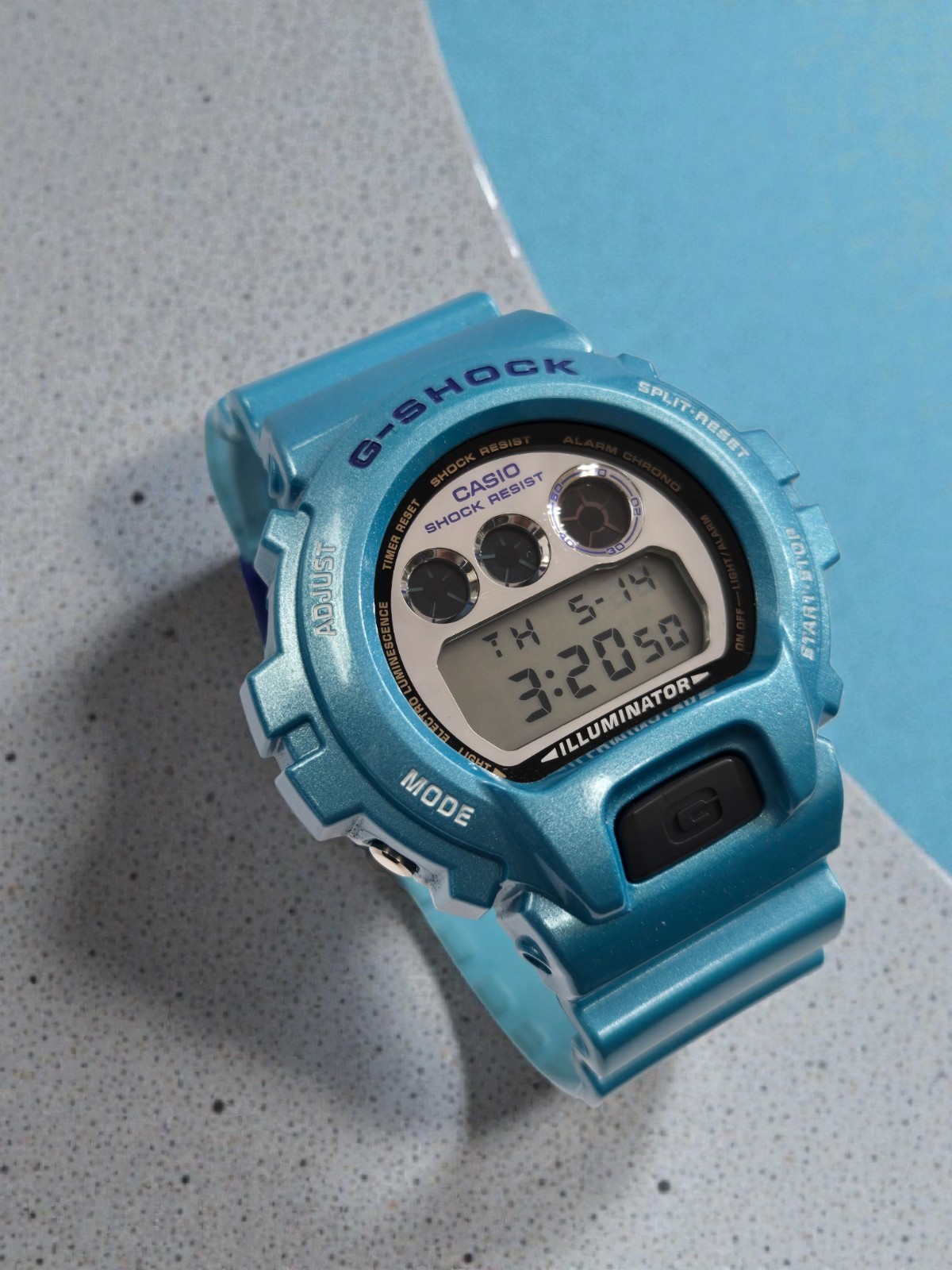 Authentic Casio G Shock Watch Classic DW6900 w GLOSS LIGHT BLUE BAND & BEZEL