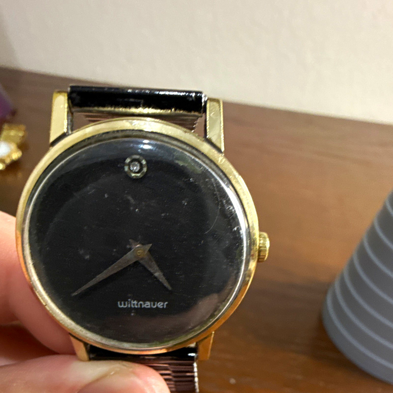 Wittnauer Swiss Manual Wind 17J Vintage Gold Plated Black Dial 32-35.9mm