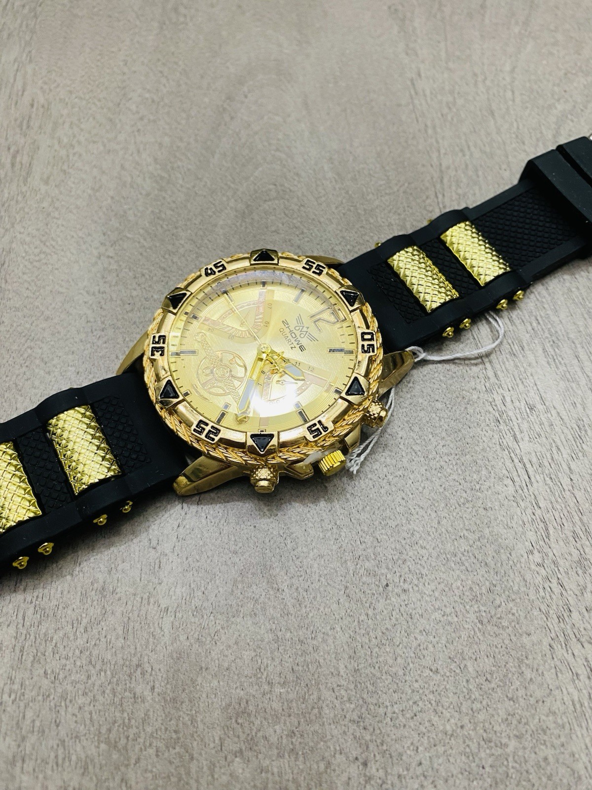 ZHOWE Men’s Analog Quartz Watch Gold Dial Gold Tone Case Black Rubber Strap
