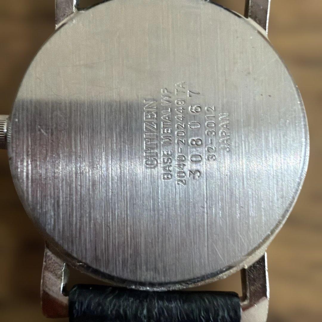 CITIZEN QUARTZ Small Seconds Watch – Main unit function unknown, battery dead.