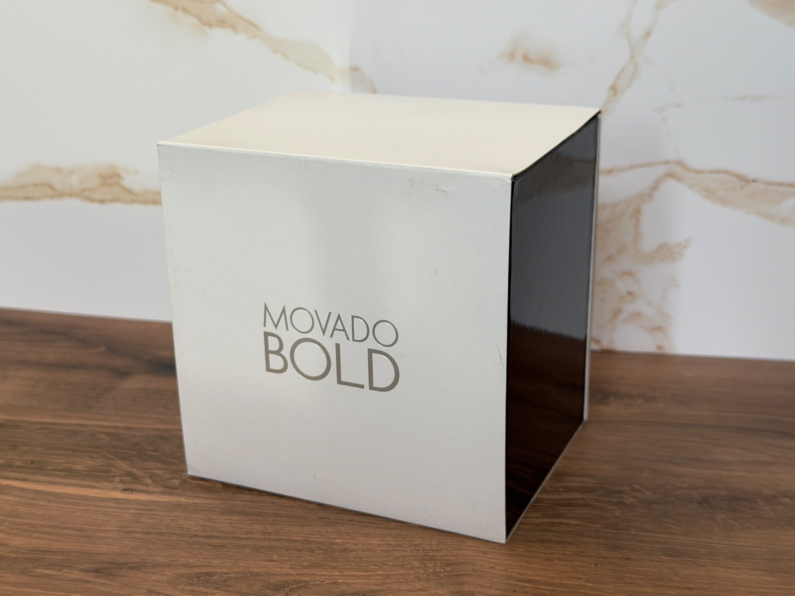 MOVADO BOLD Trend 42 TR90