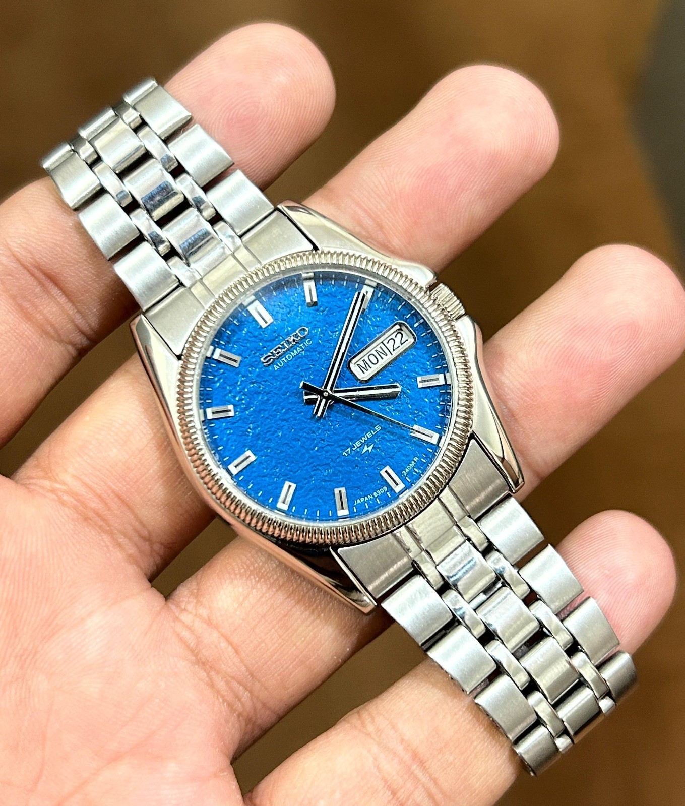 Seiko 5 Automatic Blue 💙 Red Dial Mens Watch Japan Made 6309