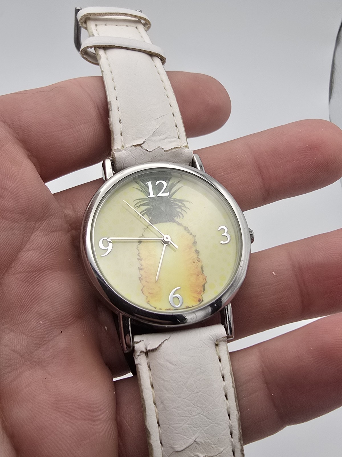 Avon Quartz Analog Wristwatch Pineapple Dial Silver SS Case White Leather Strap