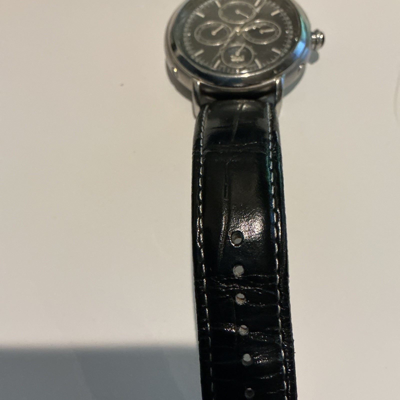 TRIAS GERMANY AUTOMATIC OVAL GLASS WATCH 35 JEWEL
