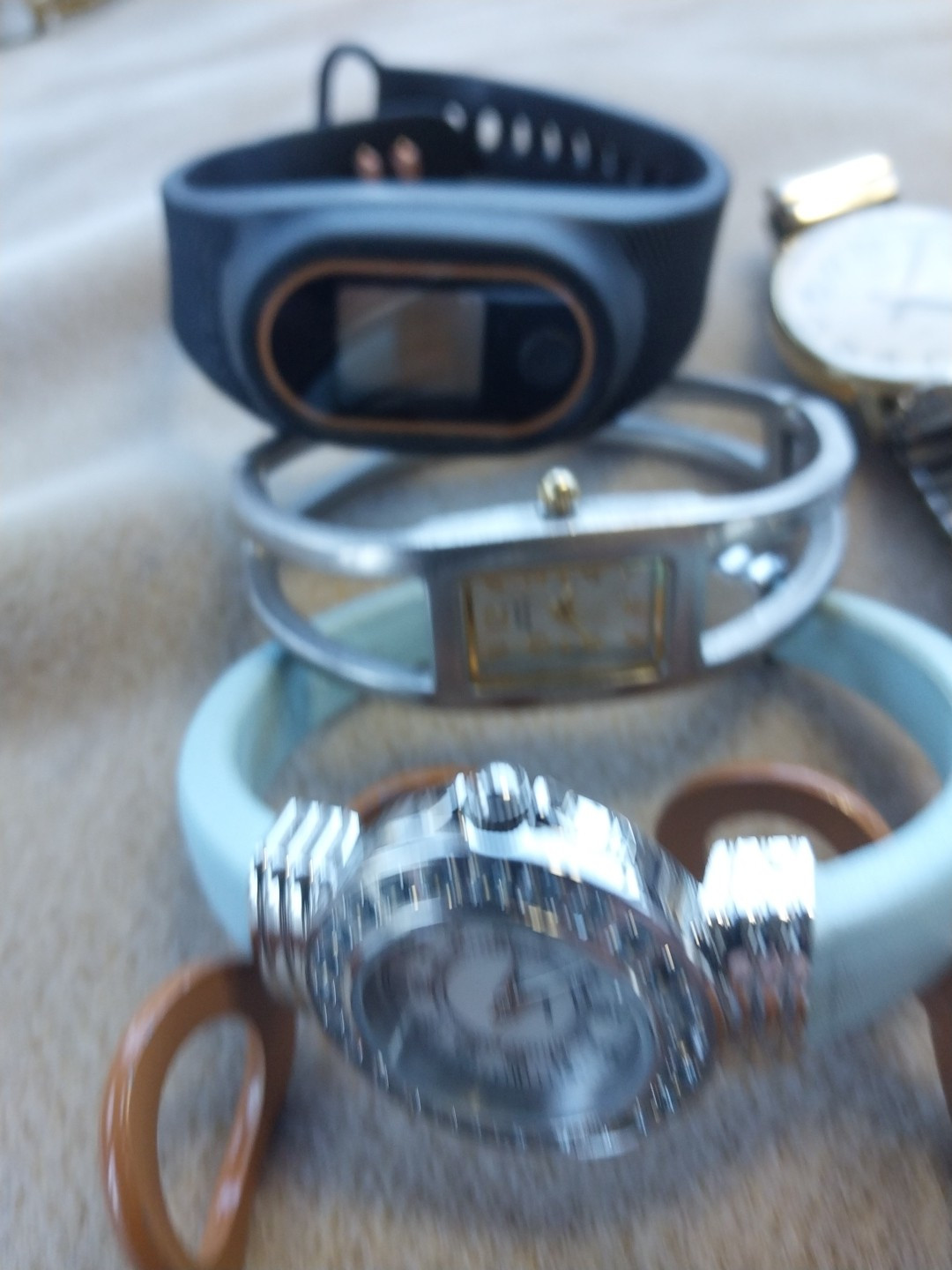 Is 18 none working watches