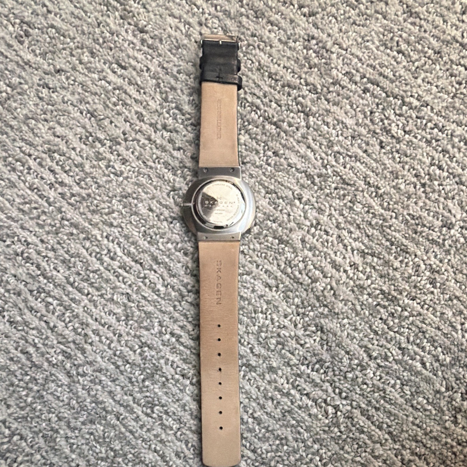 Skagen SKW6024 Quartz Analog 40mm SS White Dial Black Leather Date 3 ATM