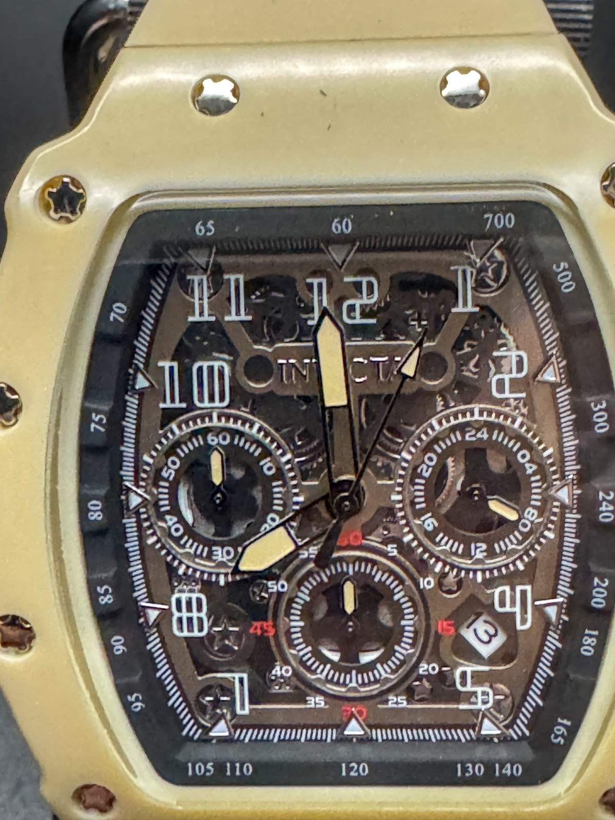 Invicta Racing Sand Beaches – Nitro Gen Men’s Watch 43mm, Beige (69704)