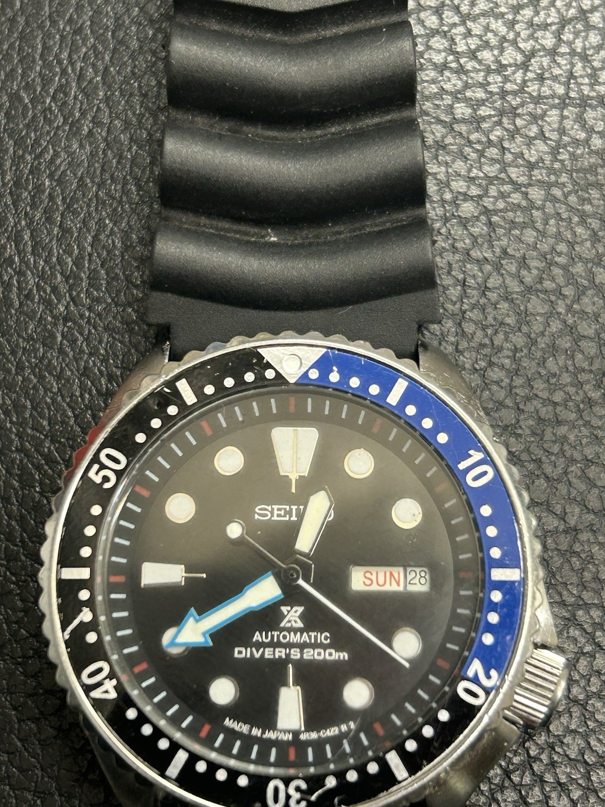 Seiko Diver Automatic 200m 42mm Stainless Steel Blue/Black Bezel Day/Date