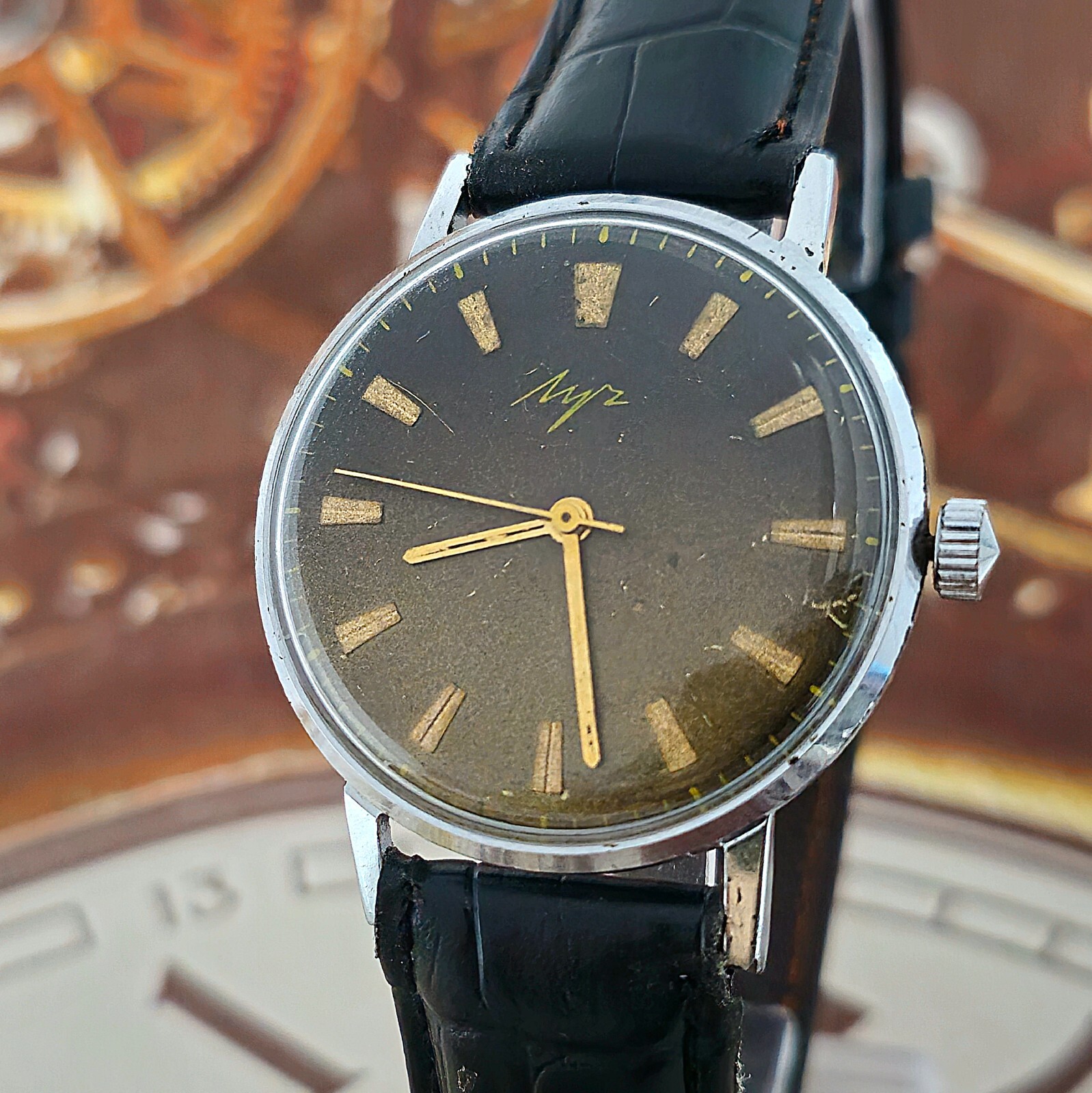 Vintage Watch USSR LUCH RARE Dial Wristwatch Poljot De Luxe ULTRA SLIM 23J 2209