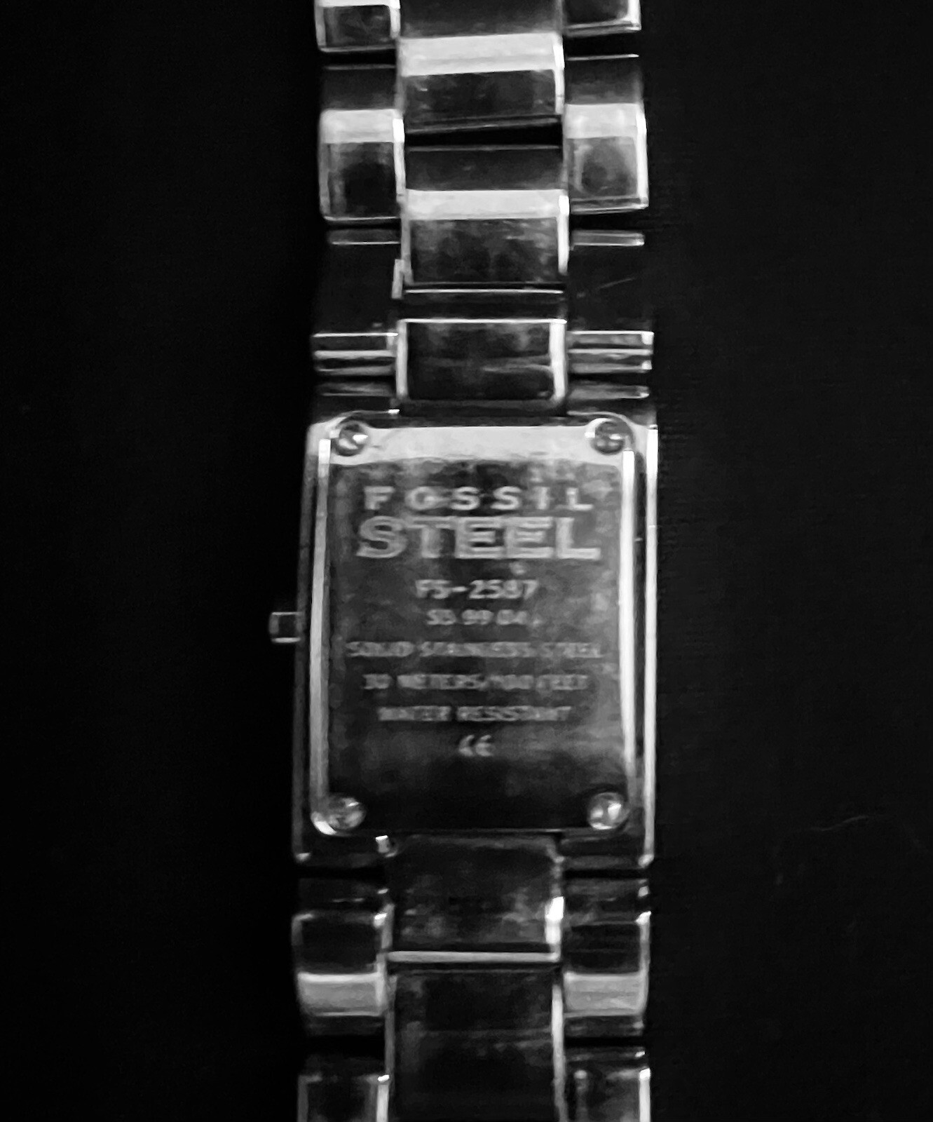 Vintage Fossil Steel FS-2587 Quartz Watch – Solid Stainless Steel