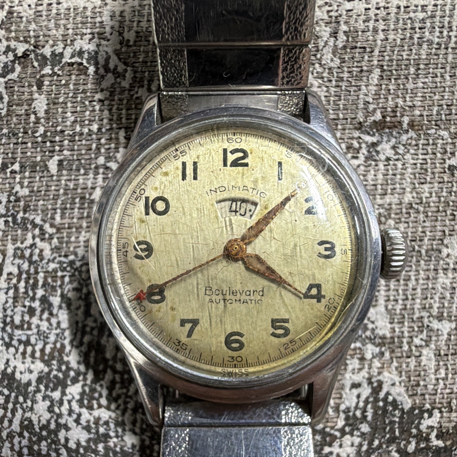 Boulevard Indimatic Automatic Vintage 34mm Cream Dial Steel Bracelet 17J