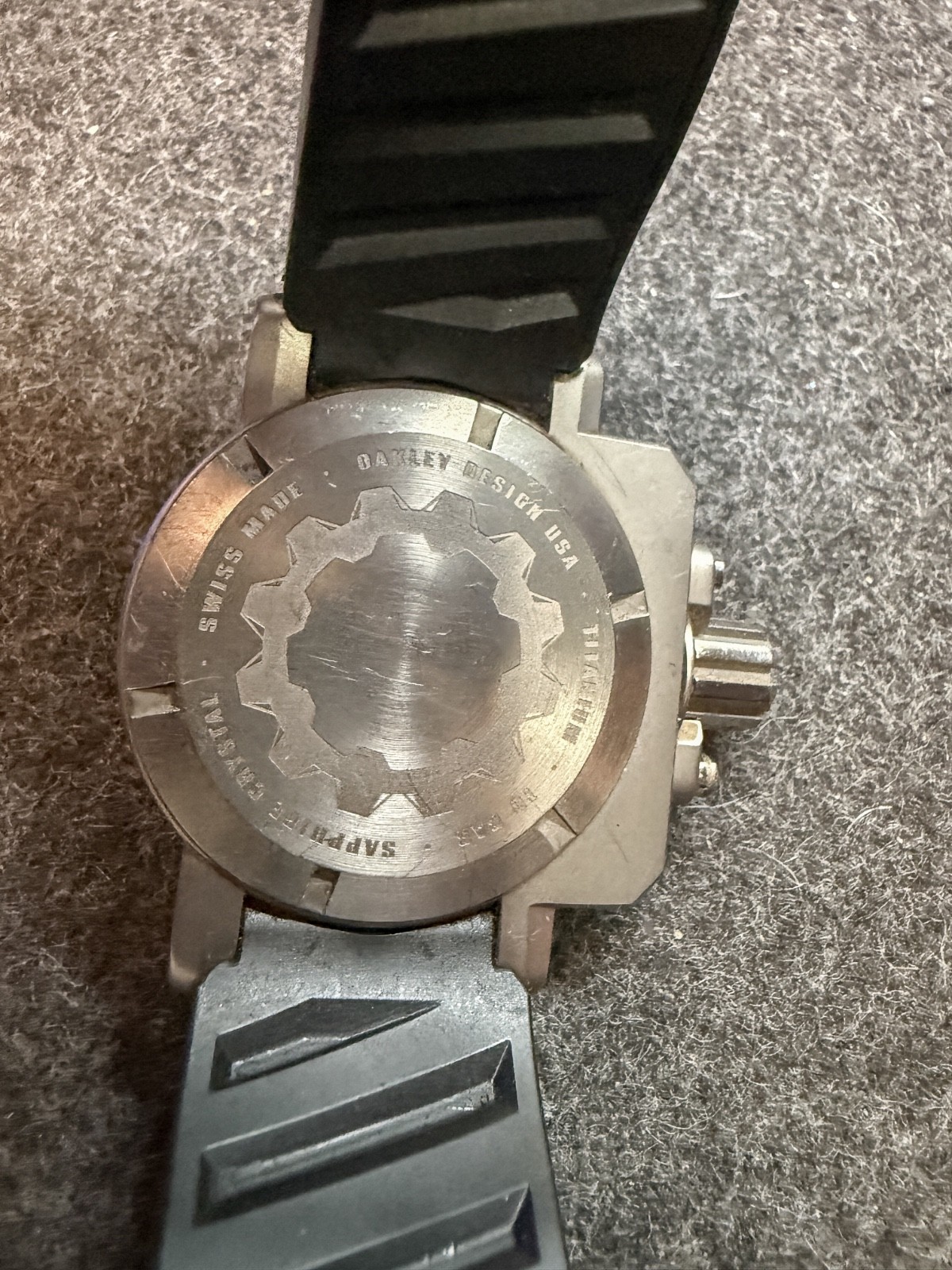 Oakley Gearbox Titanium Carbon Fiber Dial Large Mens Watch Swiss Made Sapphire