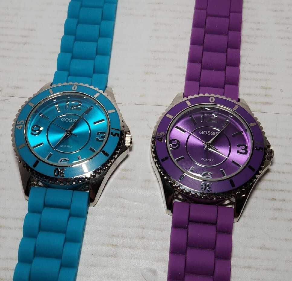 2 Pack Gossip Blue & Purple Dial Round Silicone Band Watches **NEED BATTERIES**