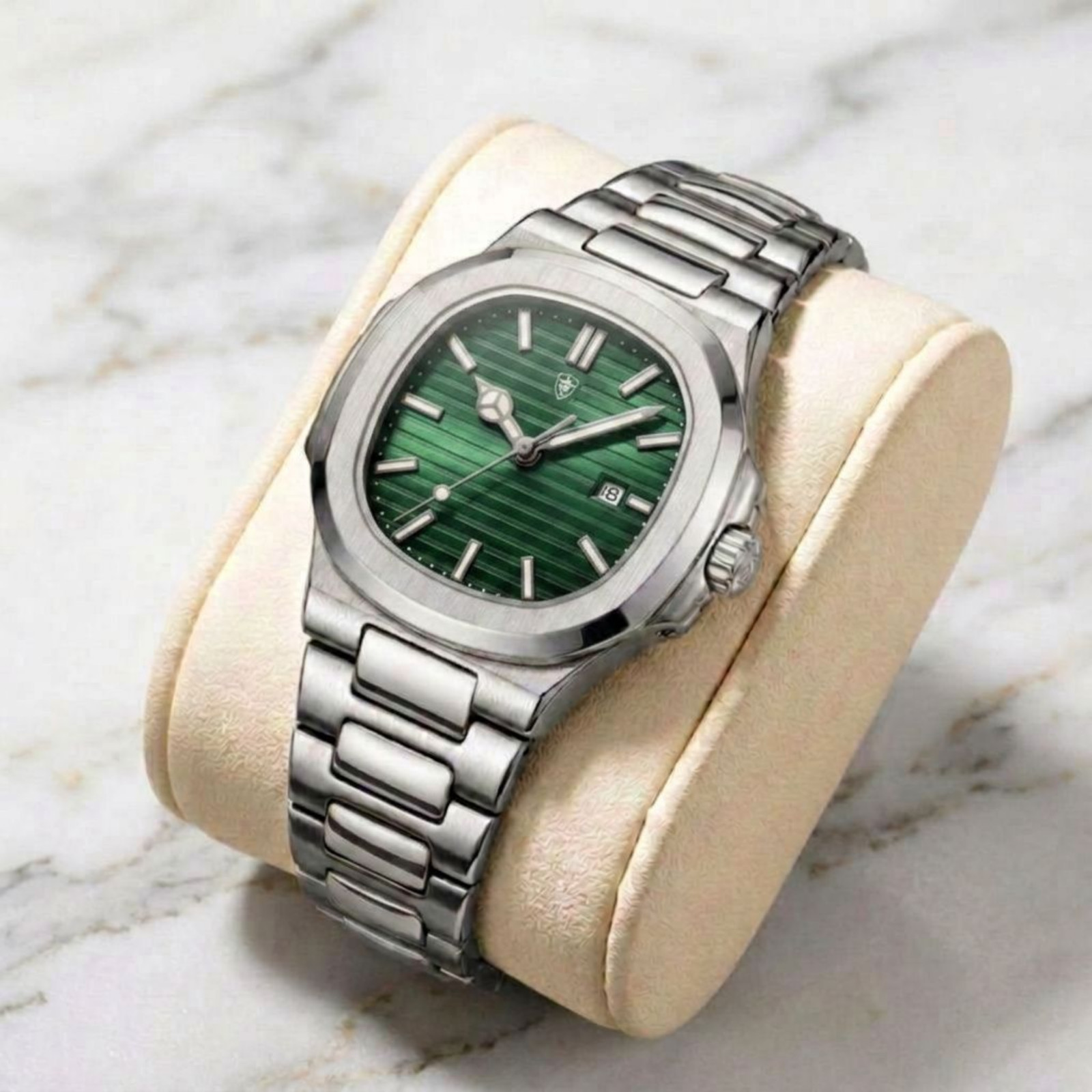 Mens Luxury 42mm Quartz WristWatch Luminous Stainless Silver Green Dial Poedagar