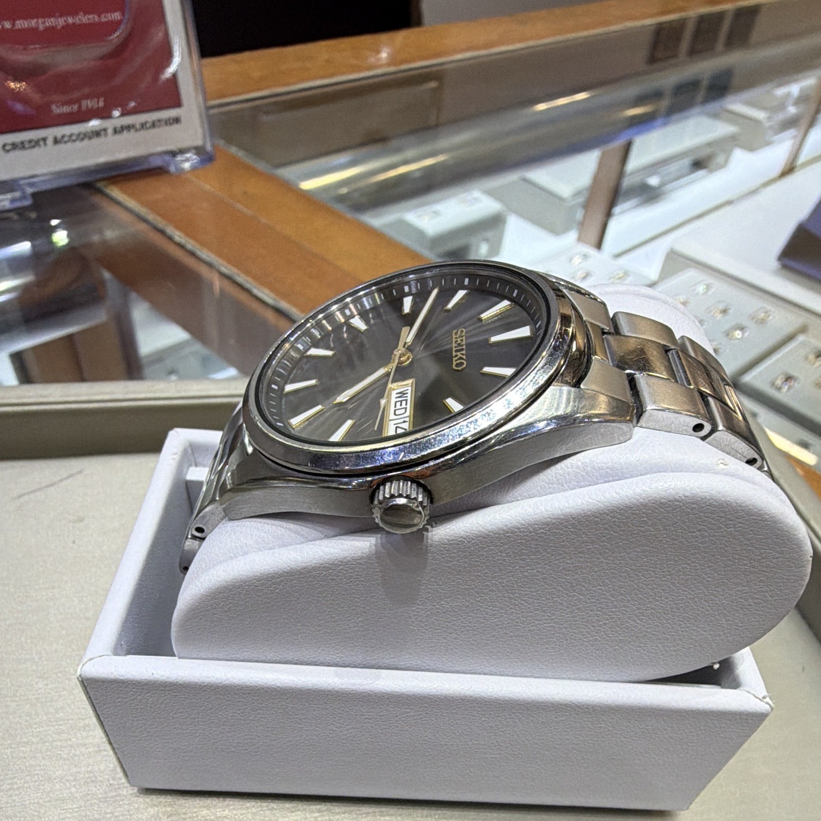 Seiko 5 Men’s Automatic Day/Date Gray Sunburst Dial Silver Steel Bracelet