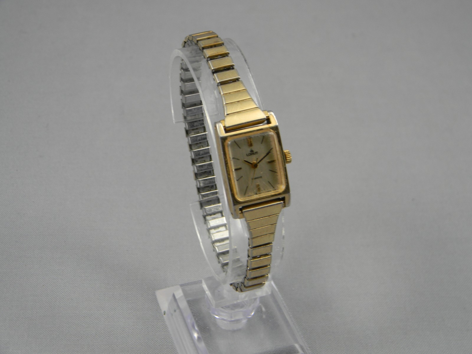 Vintage Lorus by Seiko Watch Women 16mm Gold Tone Stretch Band New Battery 5.5″