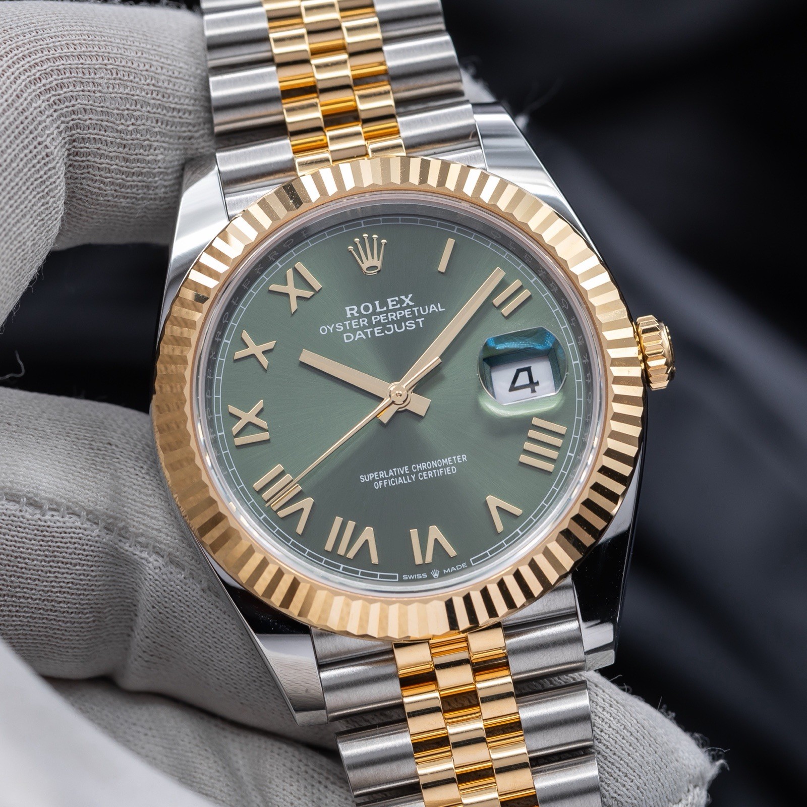 Rolex Datejust 41 126333 – Olive Green Dial | Brand New 2026 Complete Set