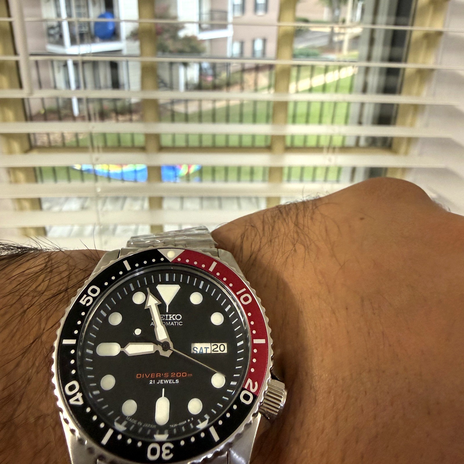 Seiko SKX007 Automatic Diver 200m Black Red Coke Bezel Day Date Mens Watch
