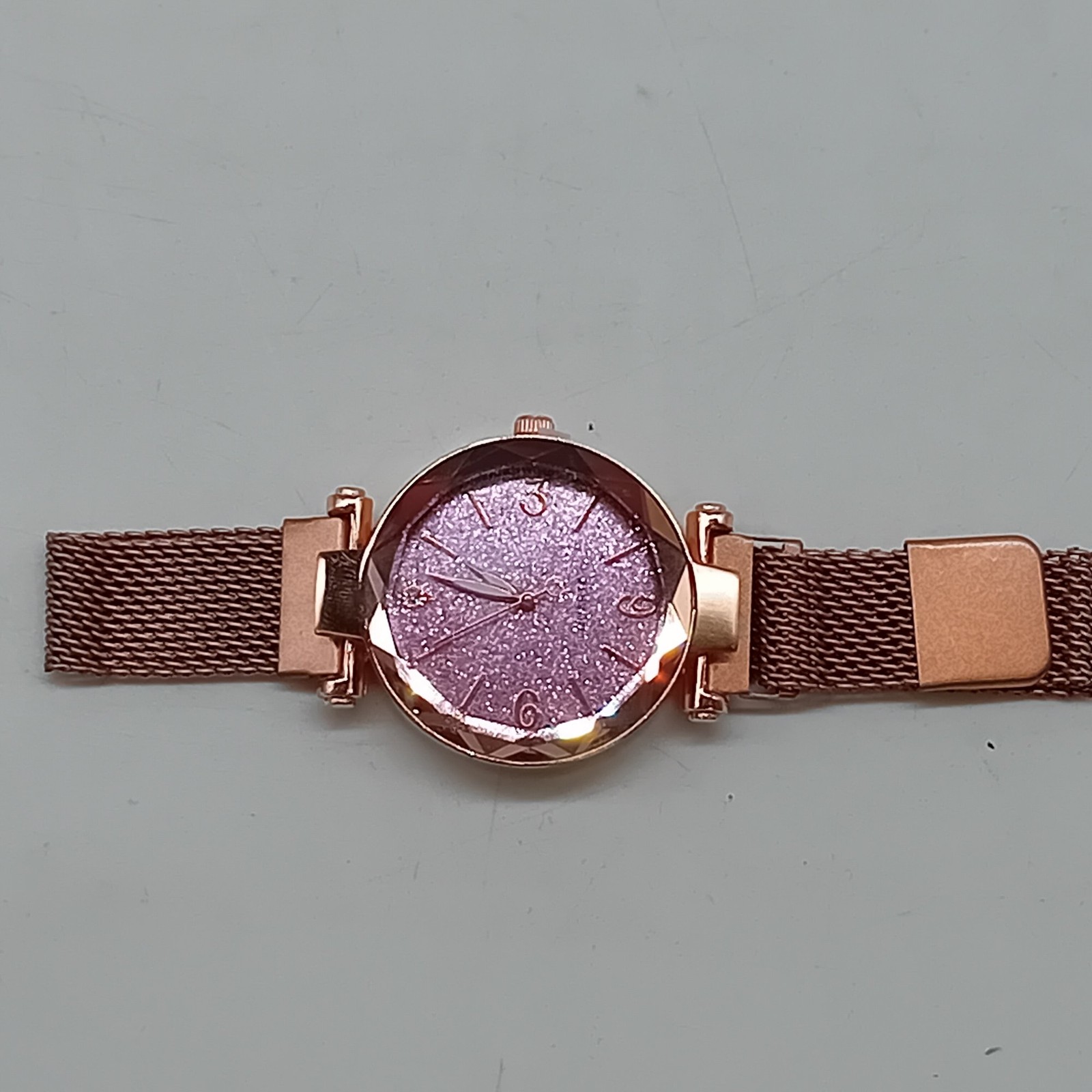 Women’s Rose Gold Mesh Quartz Wristwatch 30mm Pink Dial Pre-Loved