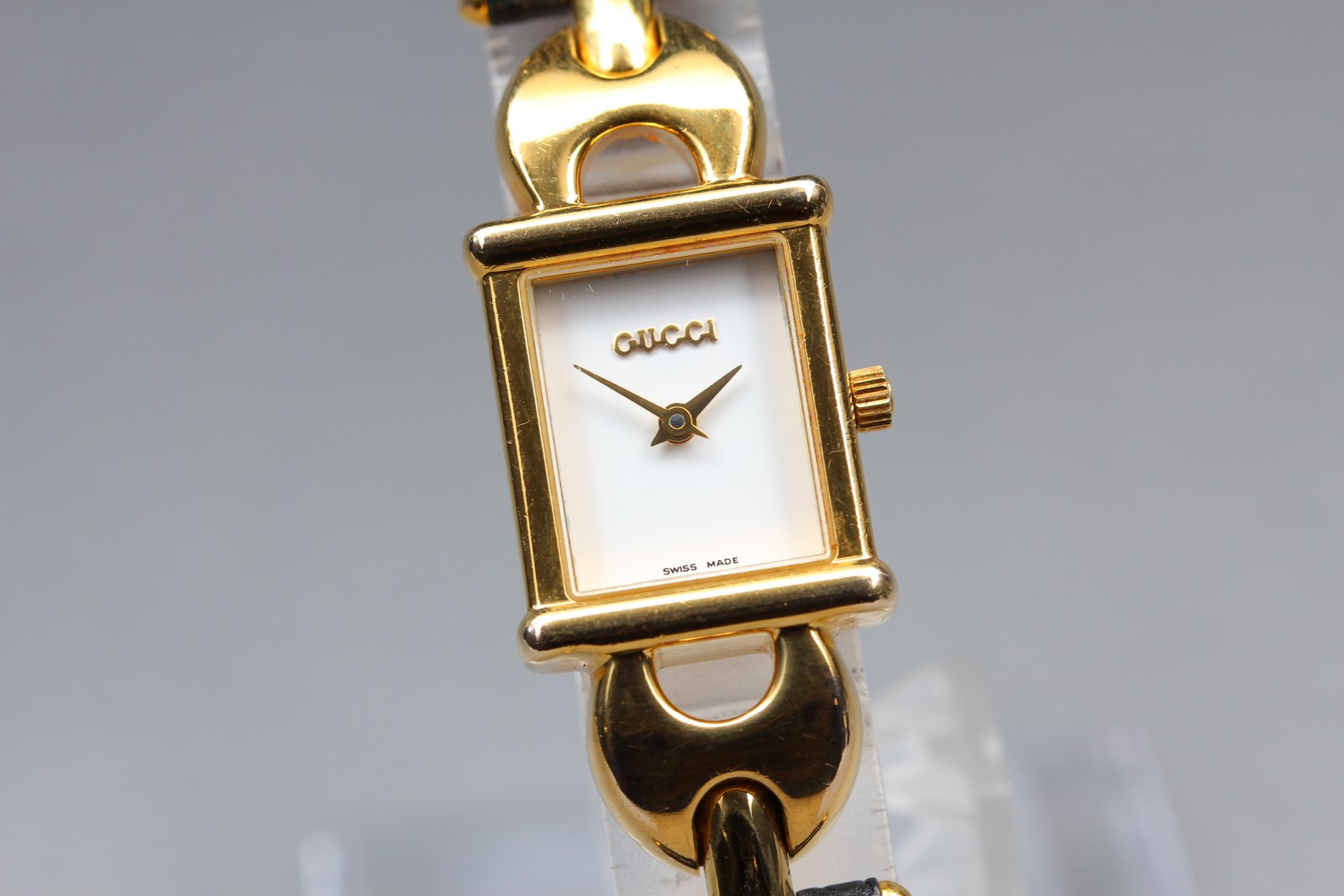 [Near MINT] gucci 1800L 16mm White Dial Quartz Women’s Watch From JAPAN
