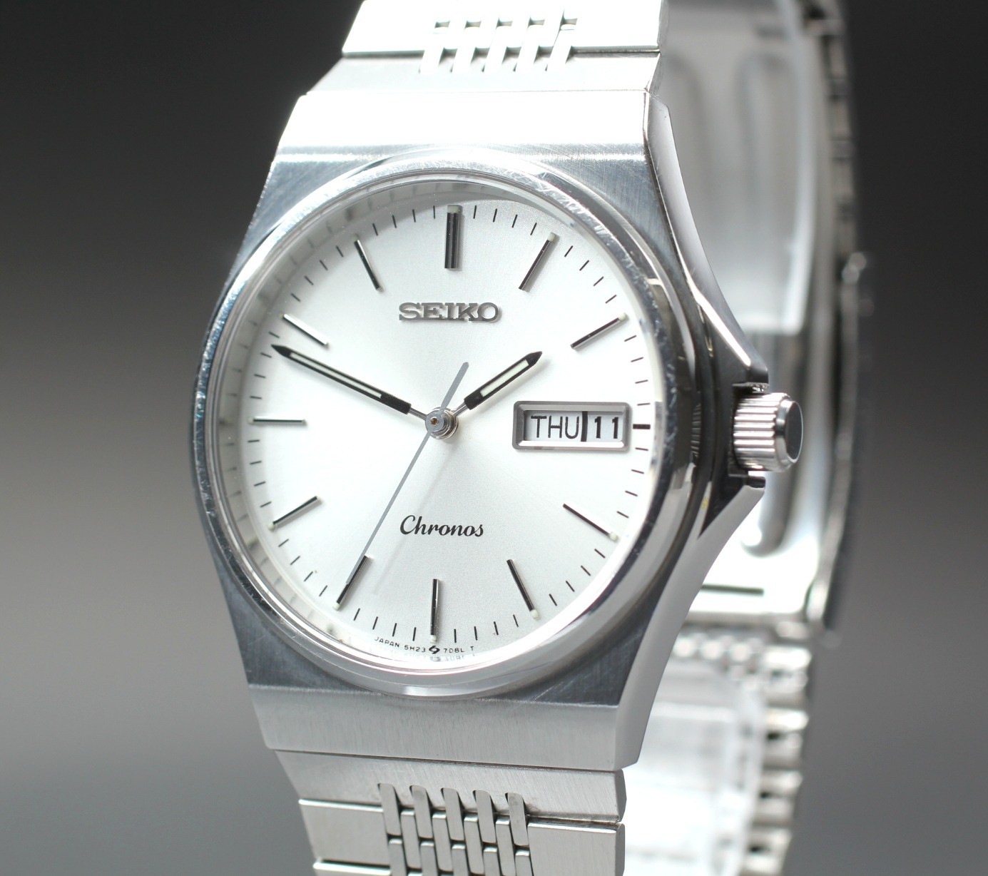 [Near MINT] Seiko Chronos 5H23-7D20 34mm Silver Kanji/ENG Day Date Mens Qz Watch
