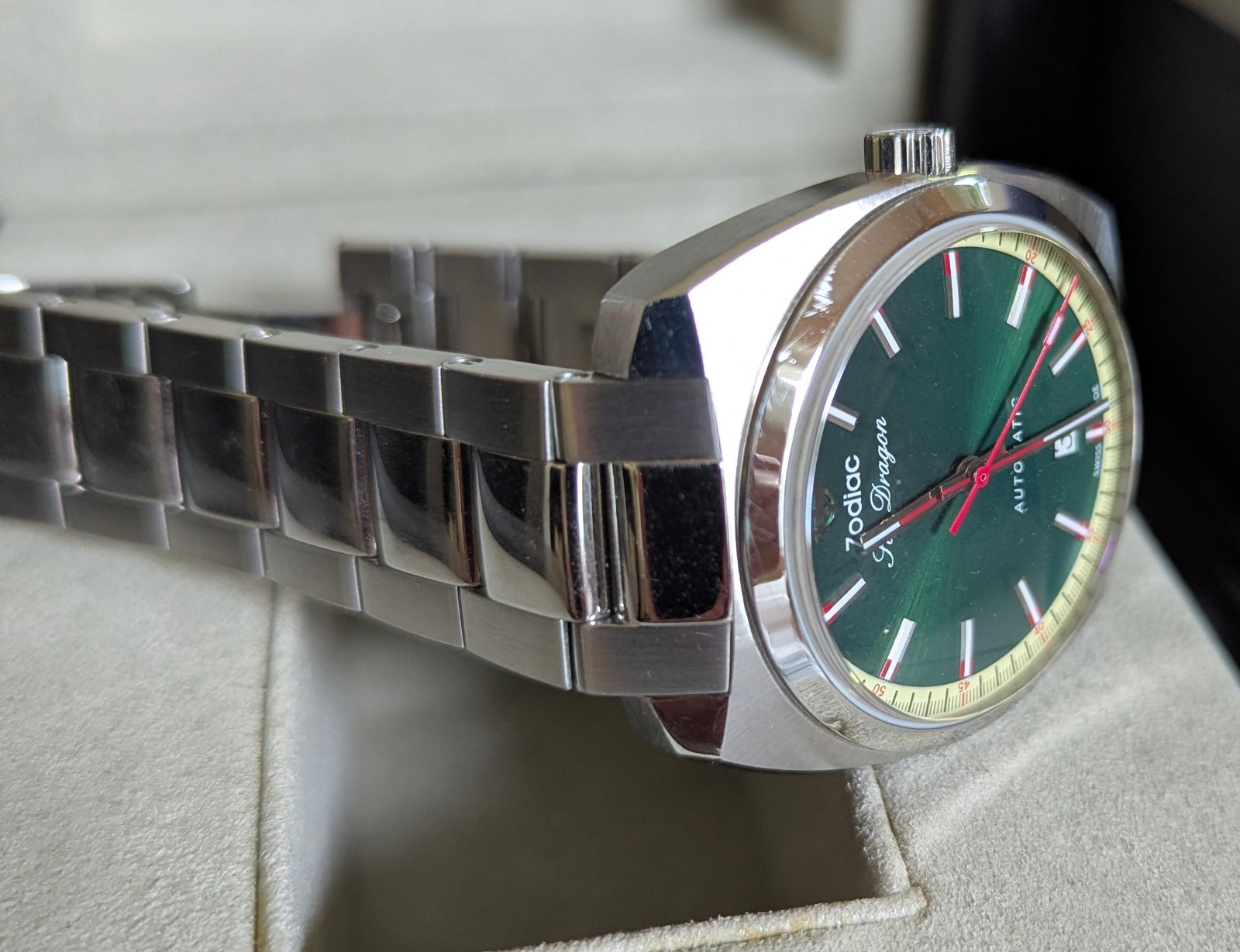 Used Zodiac Sea Dragon Reissue Automatic Diver Watch, Green Dial/Bracelet