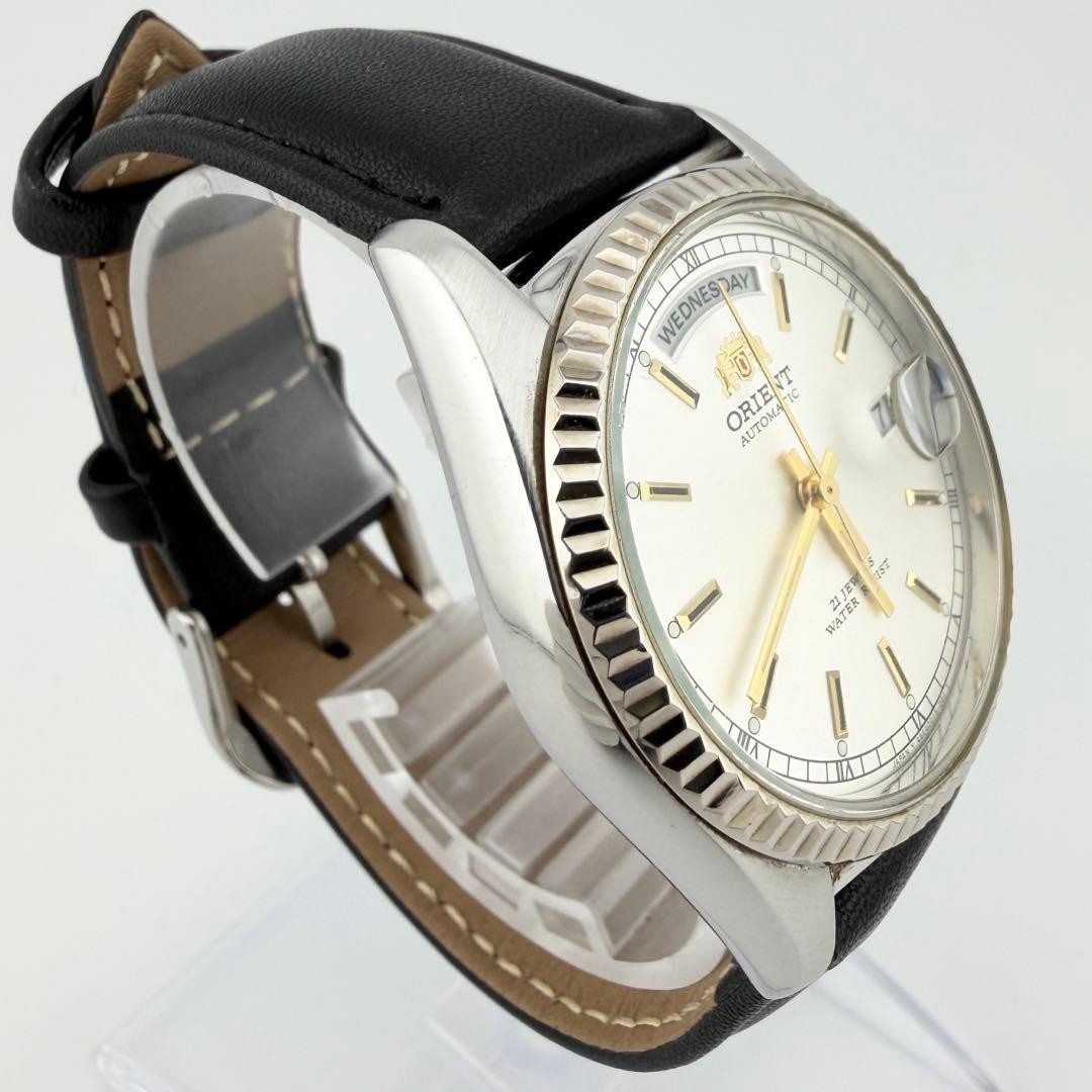 ORIENT Men’s Silver Day-Date Automatic Watch