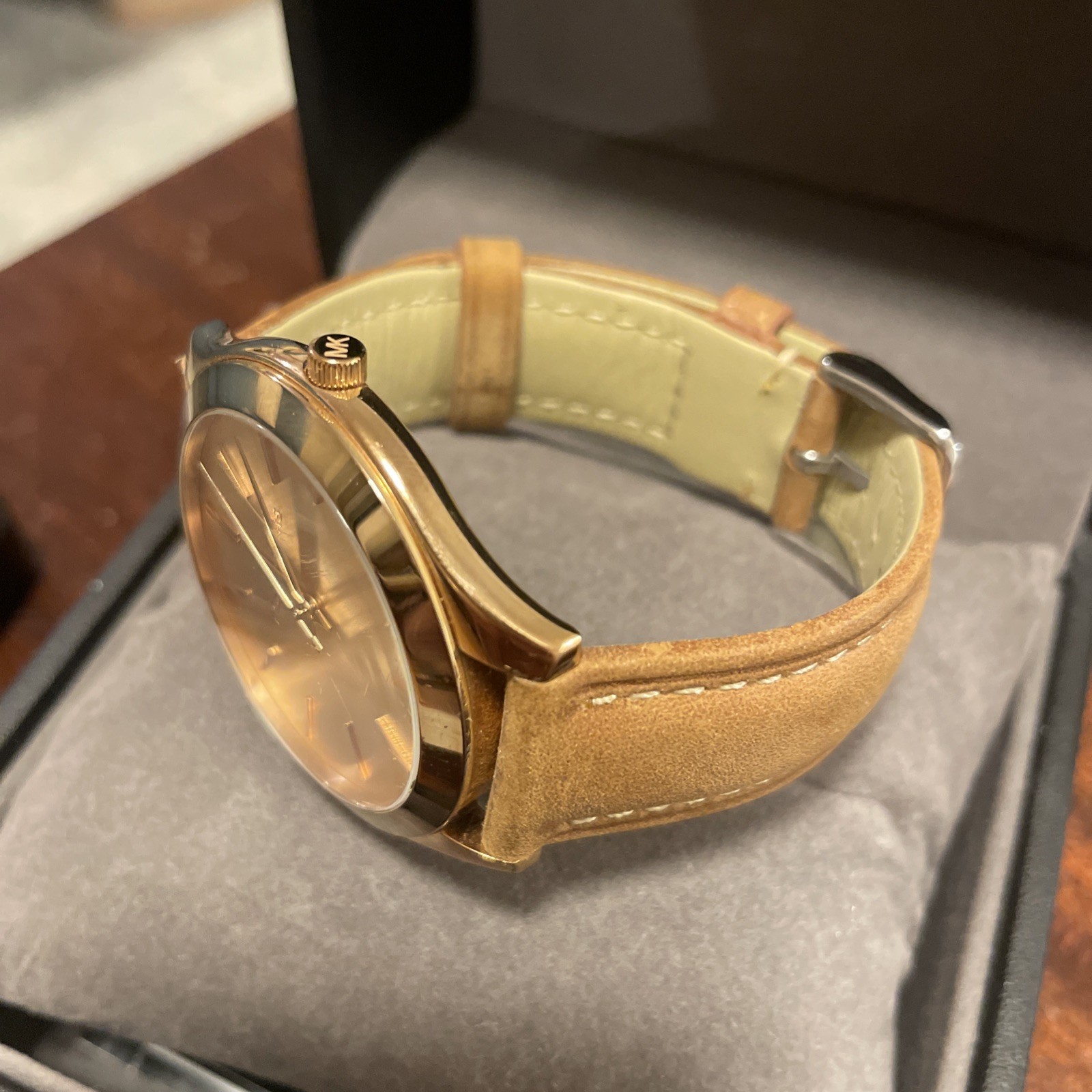 Michael Kors Slim Runway Watch Rose Gold Tone two straps included MK2512