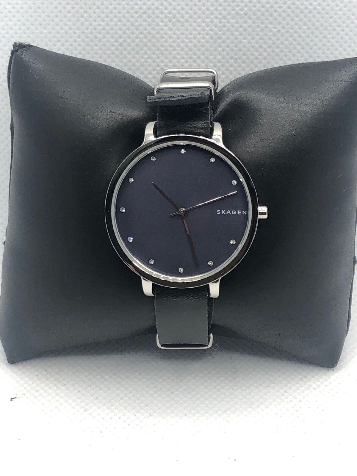 Skagen SKW2582 Women’s Black Leather Analog Blue Dial Quartz Genuine Watch OL37
