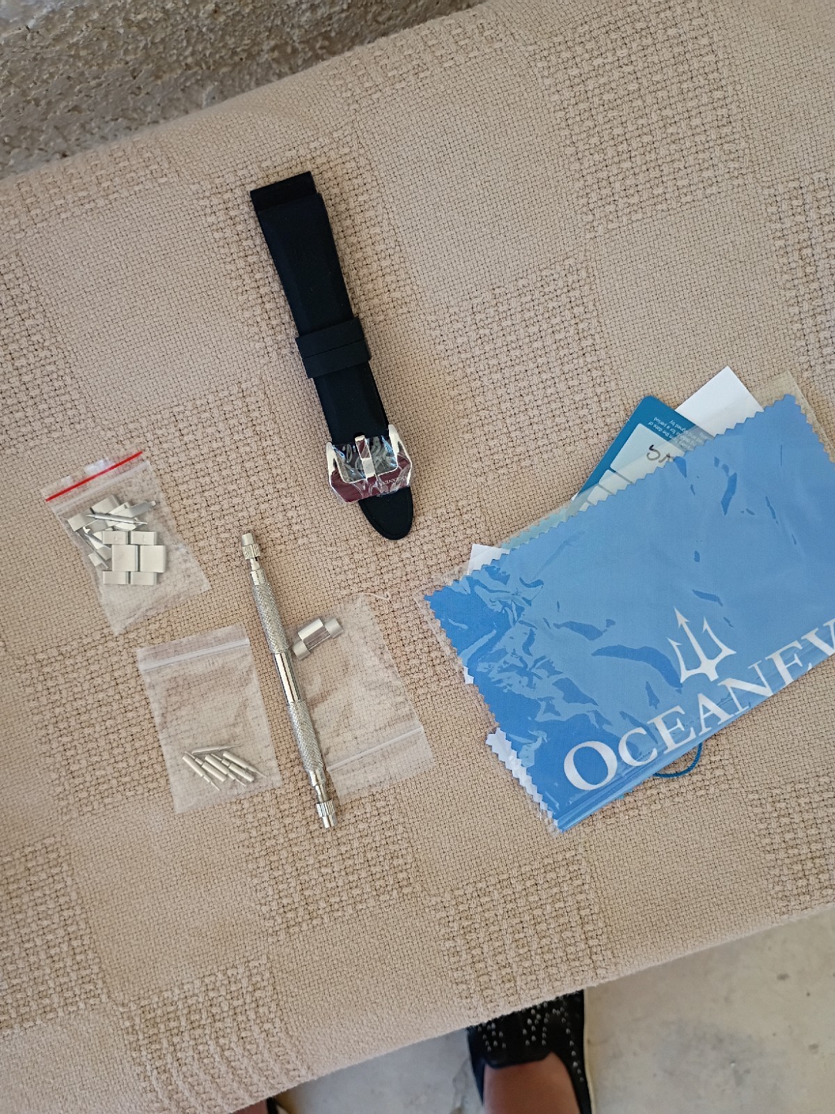 Oceaneva Men’s Deep Marine Explorer 1000M Pro Diver Watch Black & Stainles, Used