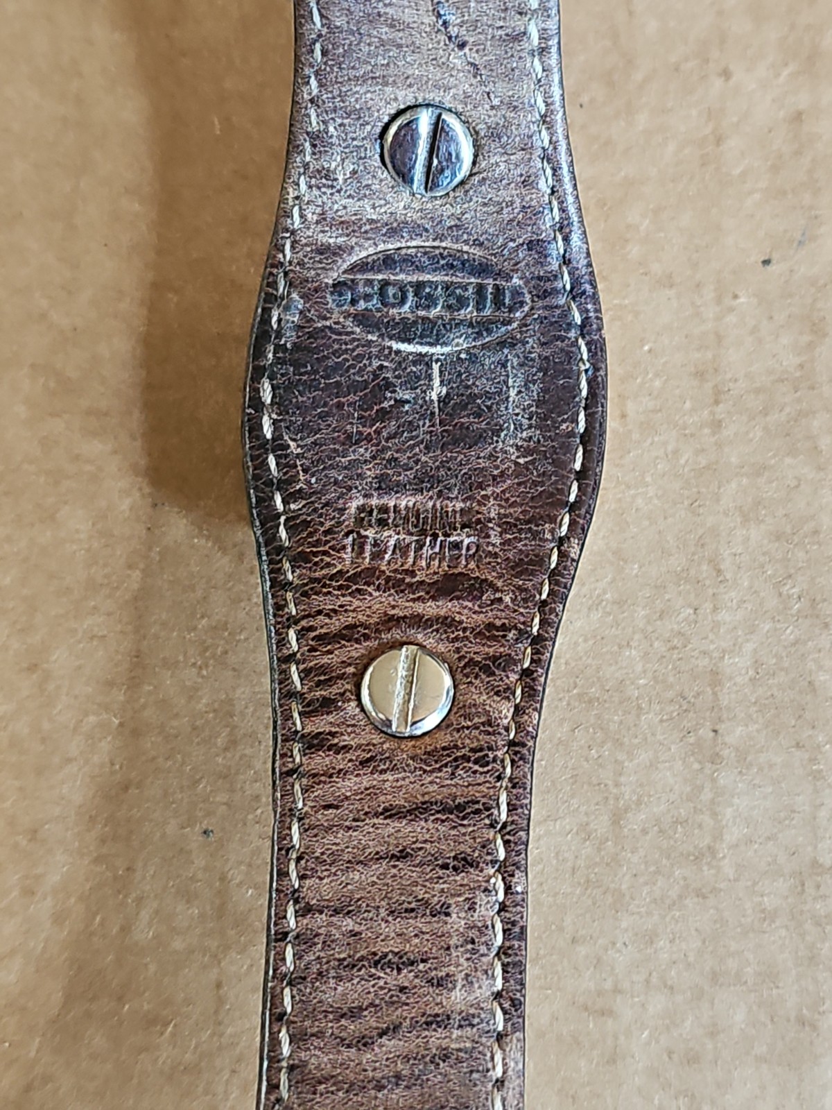 Fossil Wristwatch Date With One Piece Black Leather Vtg Strap Band Size 4-7