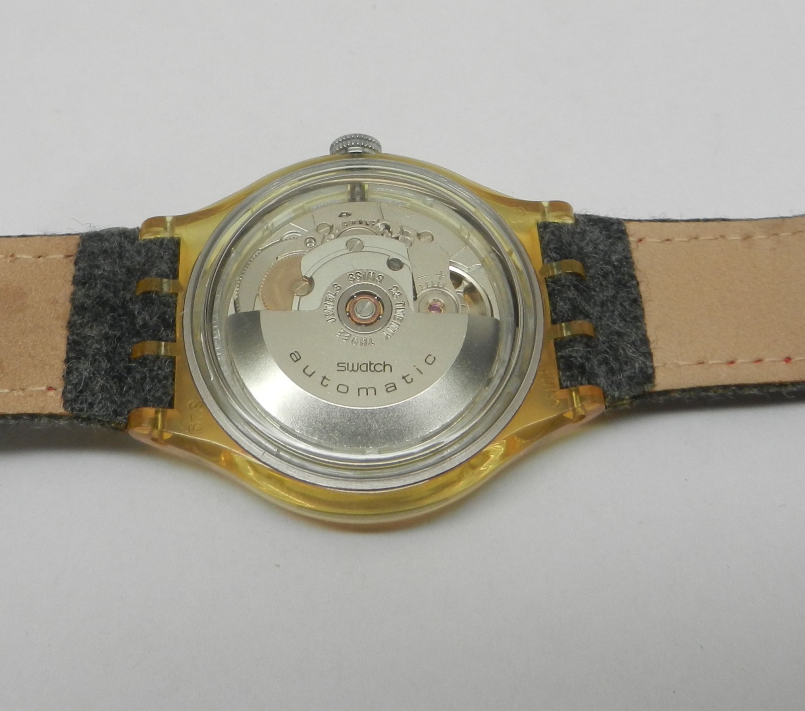 Vintage 37mm Swatch Originals Automatic 1993 Watch NOS New Old Stock Burgundy