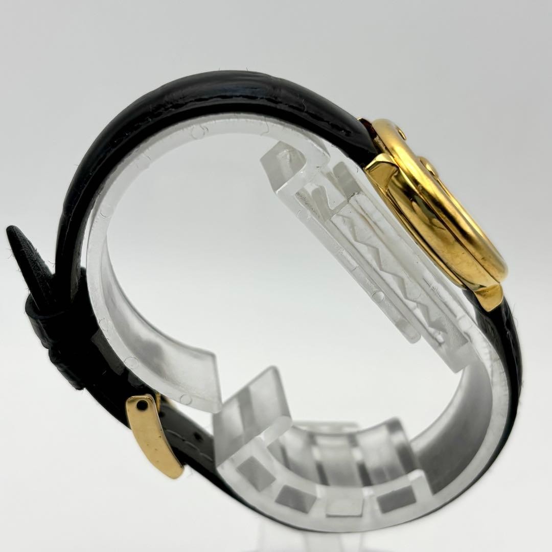 Gucci GG Logo 3600 Gold Black Quartz Wristwatch Vintage Japan 0613821
