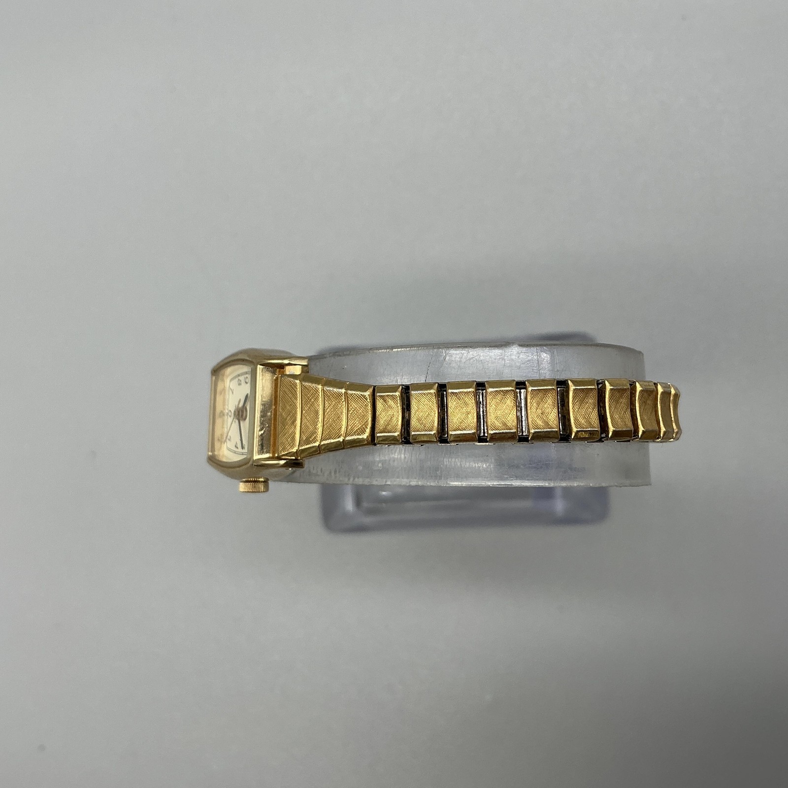 Pulsar V401-5000 Womens Watch 16mm Gold Tone Stretch Band New Battery