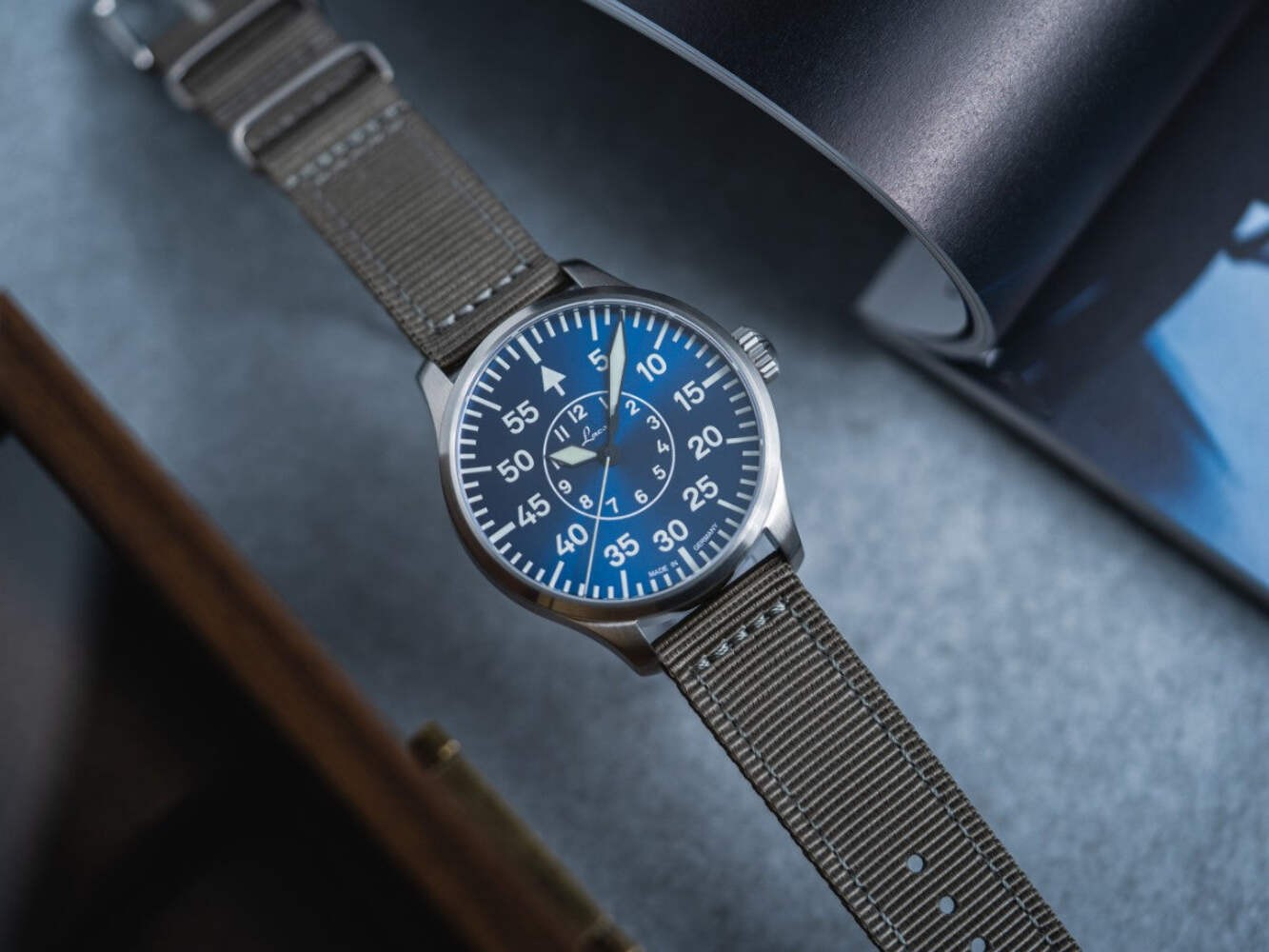 Aachen Blaue Stunde 39 nylon bracelet Blue Dial Wristwatch 862103.2