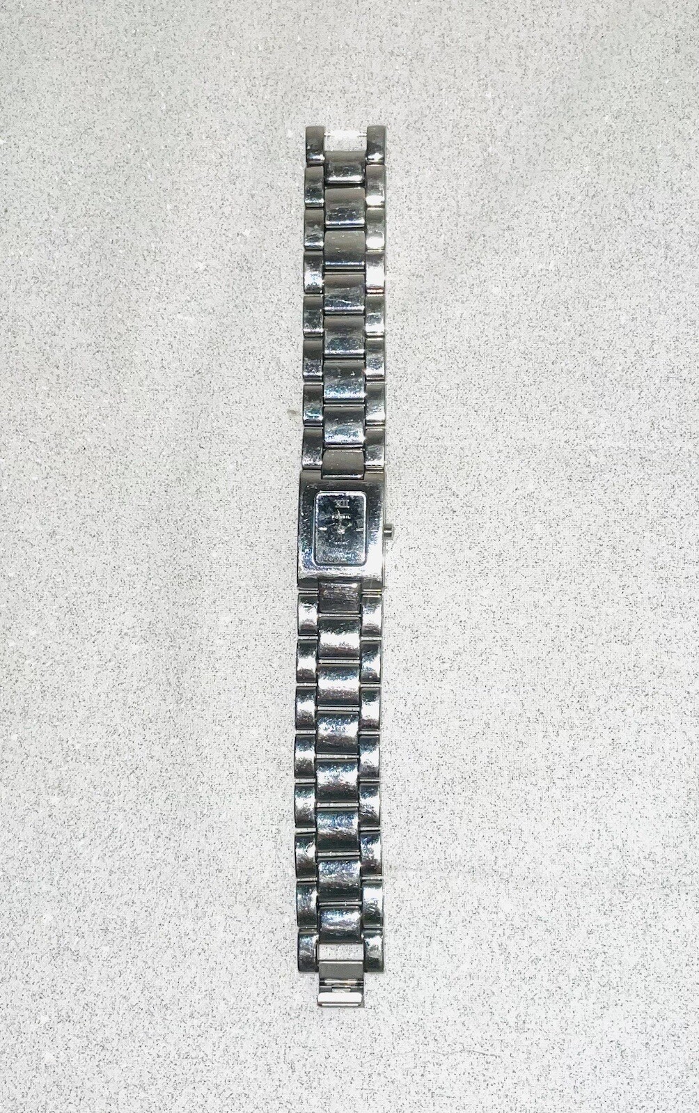Vintage Fossil Steel FS-2587 Quartz Watch – Solid Stainless Steel