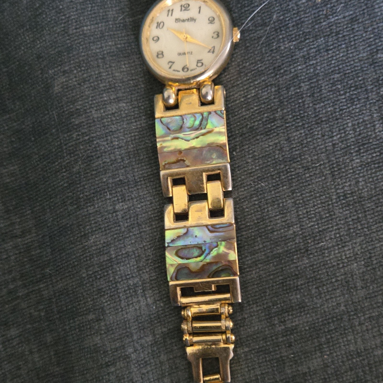Chantilly Quartz Women’s Analog Gold Tone Abalone Inlay Bracelet Round 23mm