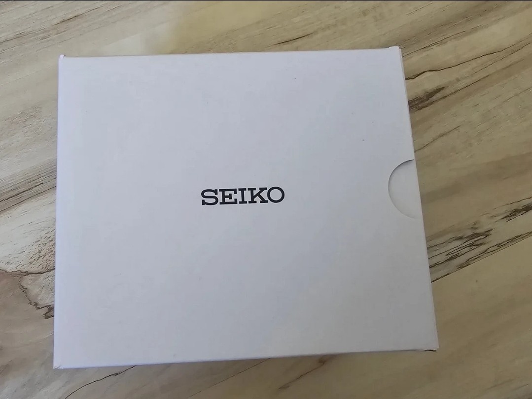 SEIKO Spirit SBTR017 Green Chronograph Quartz Leather band Men Watch New in Box