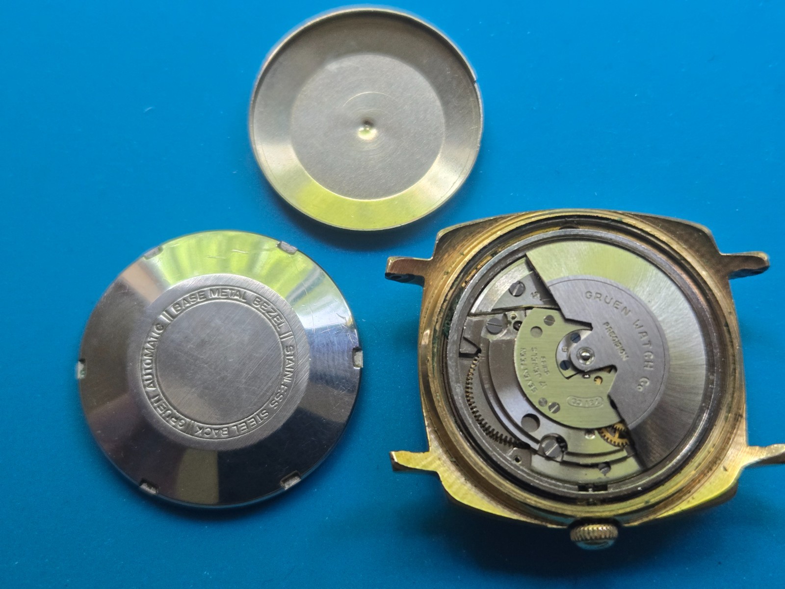 Vintage Gruen Precision Day-Date Automatic Watch – 17 Jewels – Runs