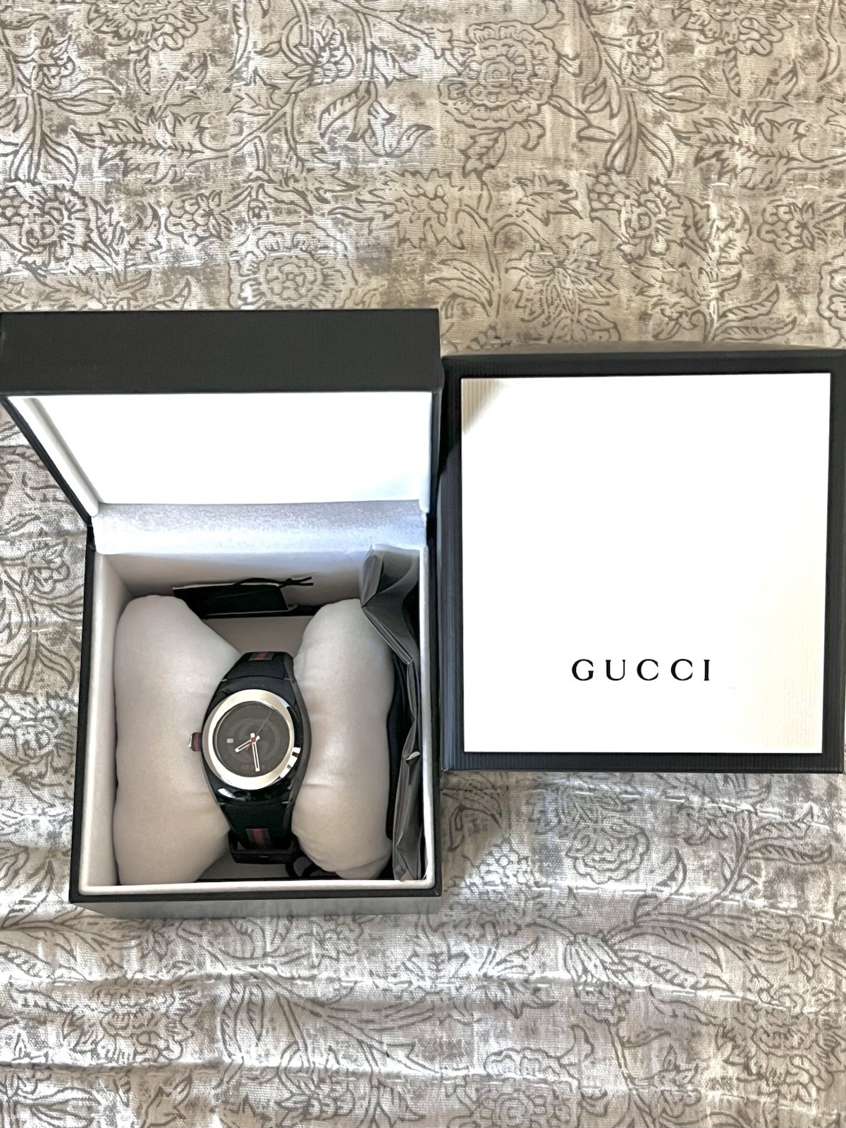 Men’s Gucci Sync Watch YA137101 Black Stainless Steel Rubber Band