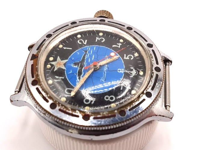LEGENDARY RUSSIAN VINTAGE MENS WATCH VOSTOK KOMANDIRSKIYe MECHANICAL WORKING RAR
