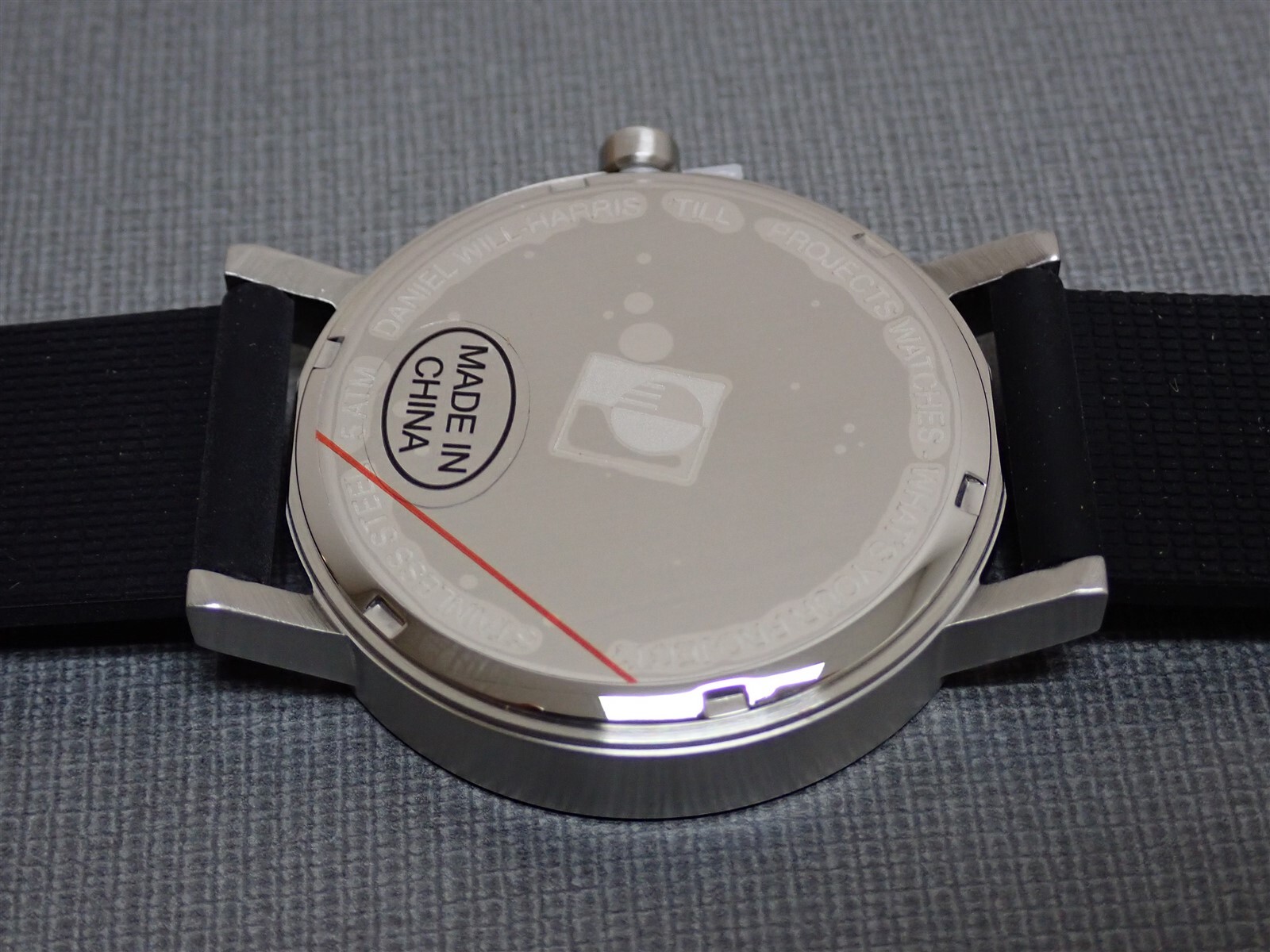 NEW Projects Watches PJT-7215S Till 40mm Black Silicone Band Watch