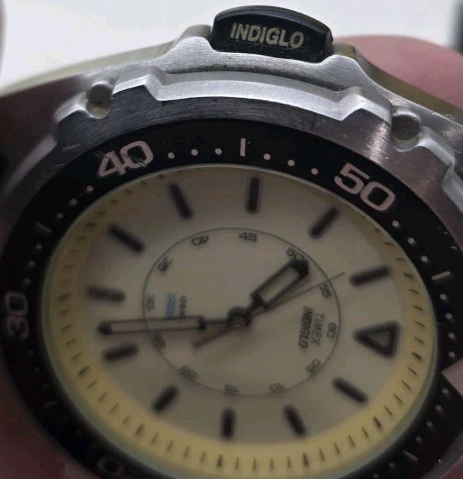 Timex Intrepid Vintage INDIGLO Dive Watch 100M Cream Dial JFK Jr. Style (122)