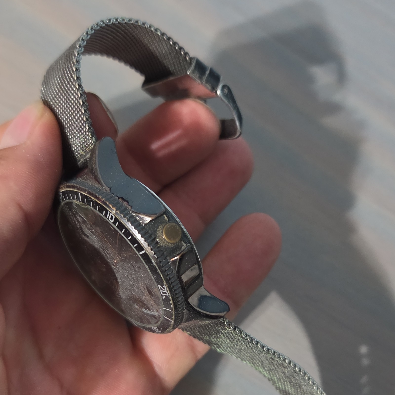English Laundry Analog Quartz Watch Black Dial Silver SS Mesh Band 30m